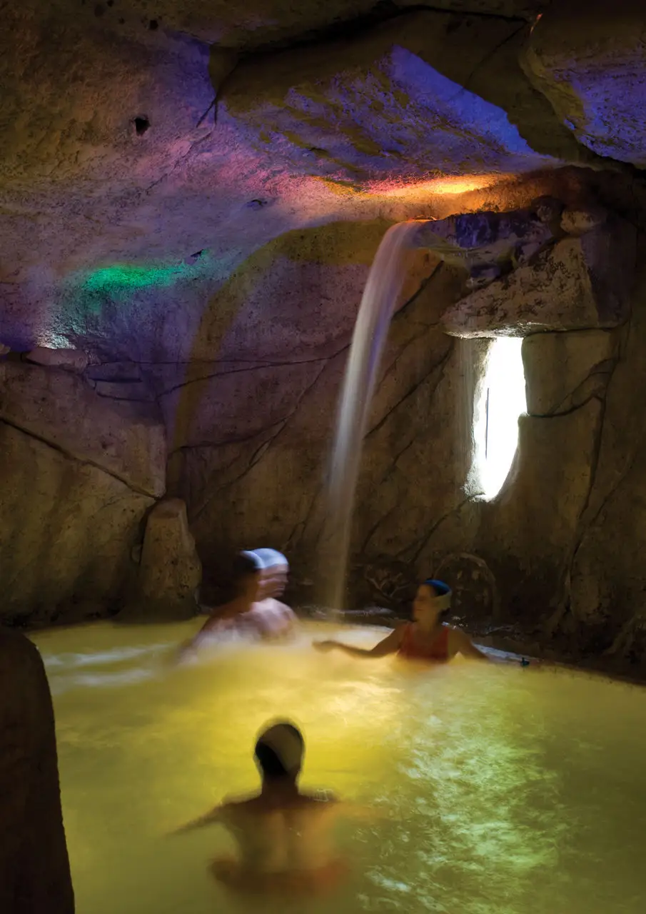 hotel termes de montbrio ofertas tarragona spa termal parejas cuevas